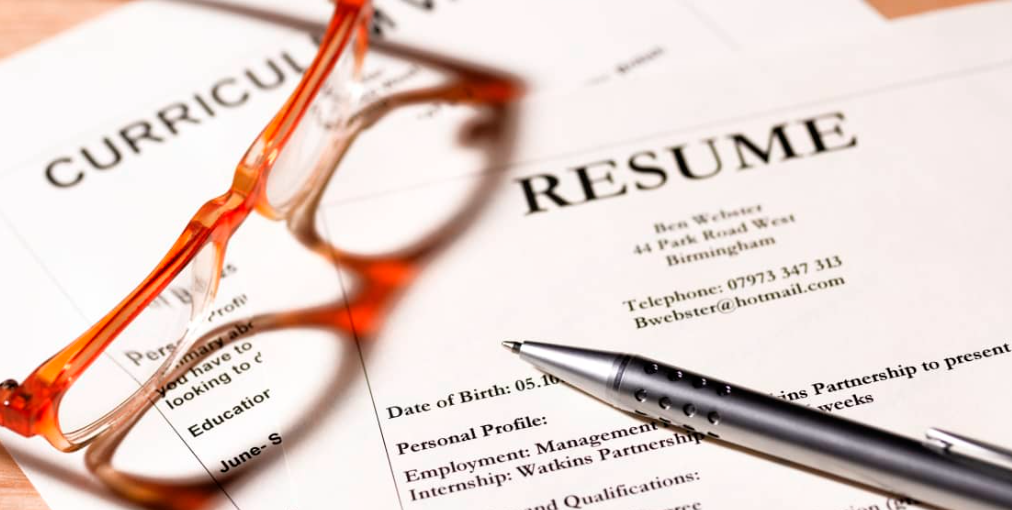 How to Keep a Resume Focused on Your Target Career